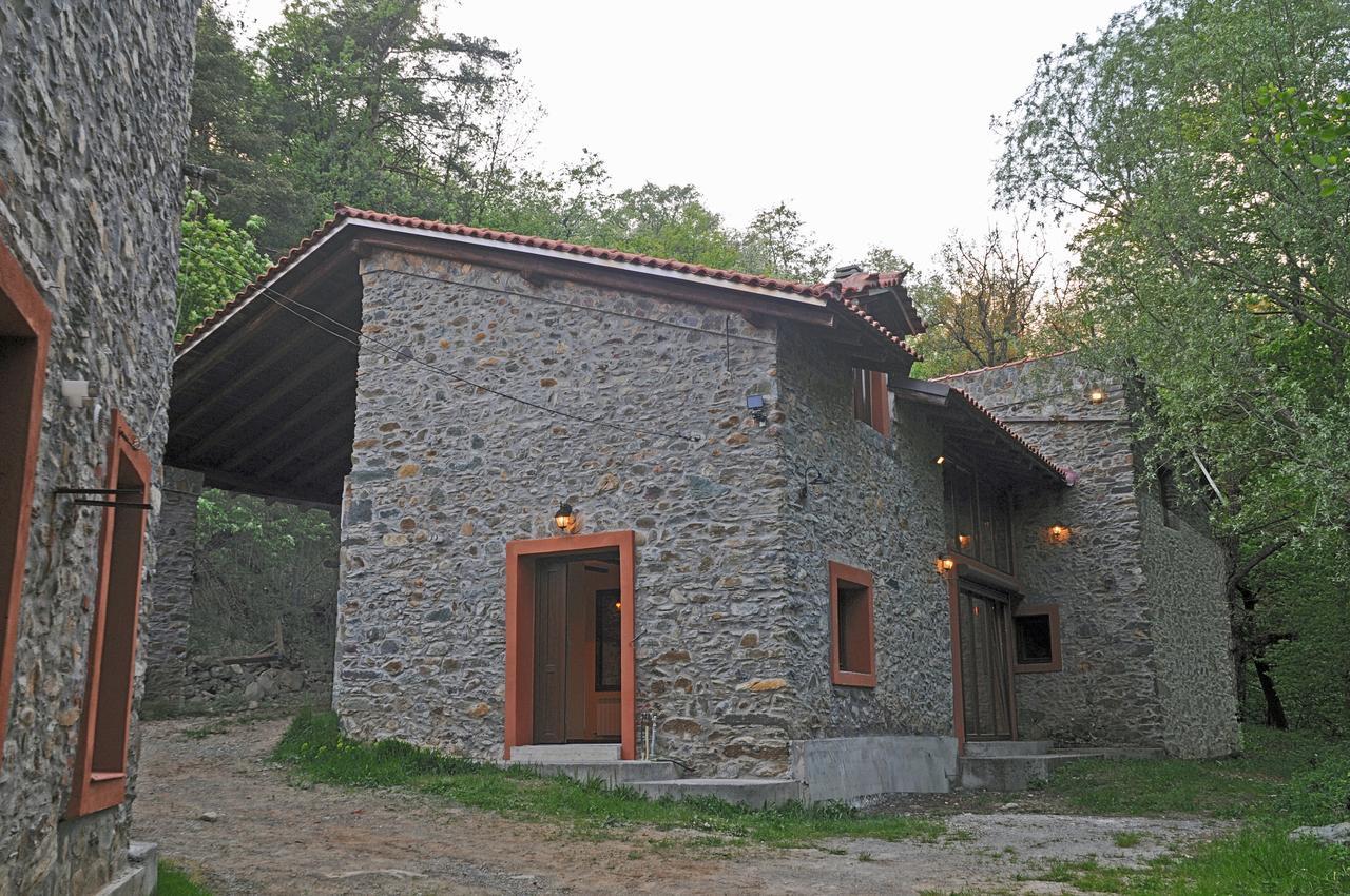 Giusvalla Forest Village Dego Bagian luar foto